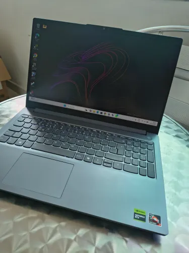 NOTEBOOK GAMER RYZEN 7 E RTX 4050 16GB DDR5