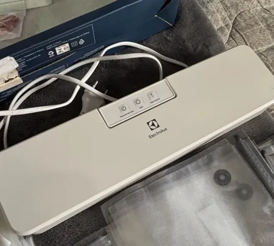 SELADORA A VÁCUO ELECTROLUX + KIT SACOS