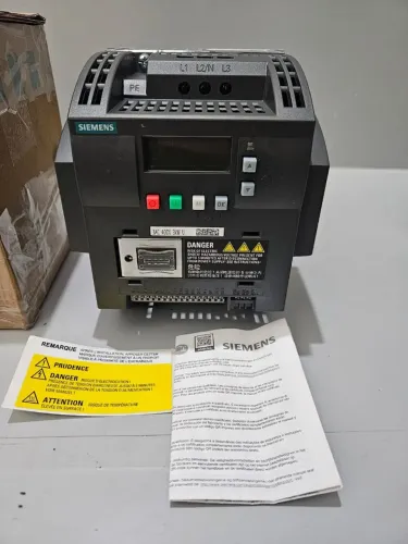 Inversor de Frequência Siemens SINAMICS V20, 380v, 7,3A, 4 cv