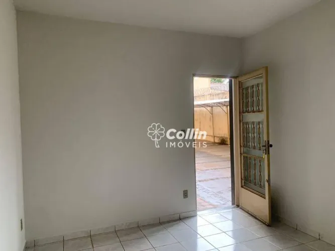 Apartamento com 2 dormitórios para alugar, 49 m² por R$ 1.530,00/mês - Santa Maria - Ubera