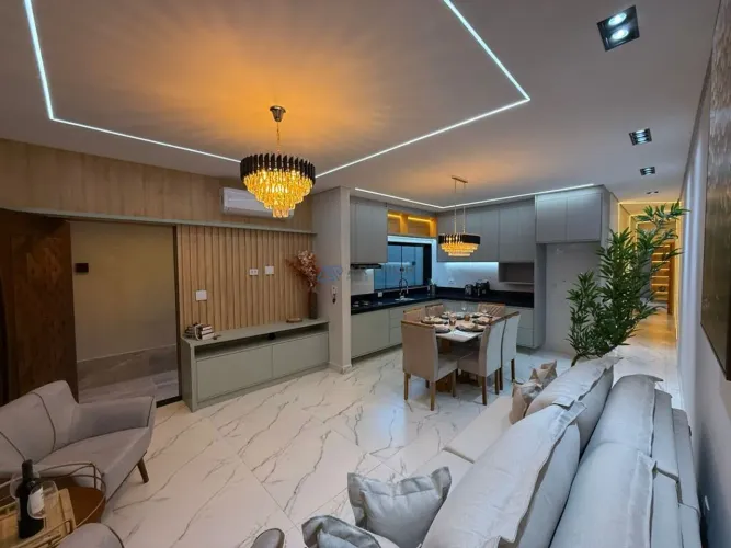 Casa à venda em Praia Grande com Piscina 3 dormitórios no bairro Caiçara