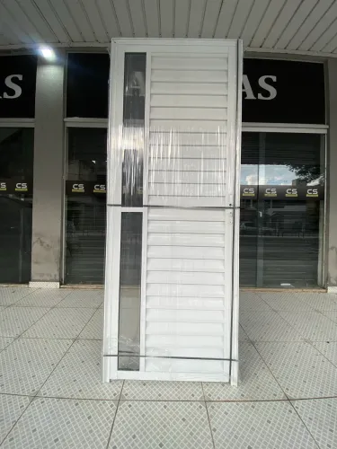 PORTA DE ALUMÍNIO BRANCO COM VIDRO - SUPER OFERTA