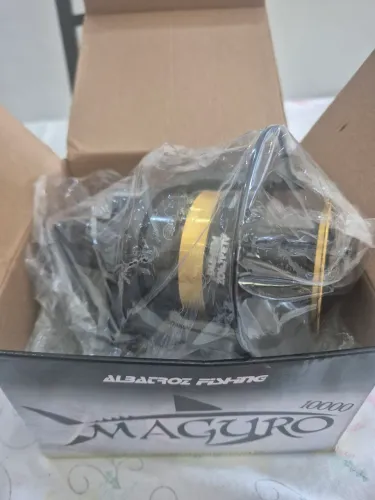 Molinete MAGURO