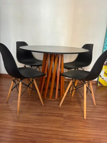 Mesa jantar redonda com 4 cadeiras
