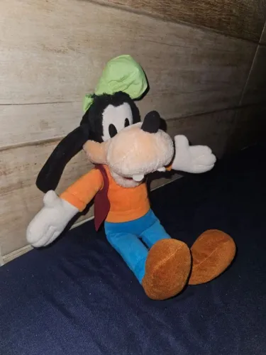 Boneco de pelúcia Pateta original da Disney,