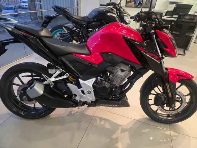 TWISTER 300 ABS APENAS 9.400 KM