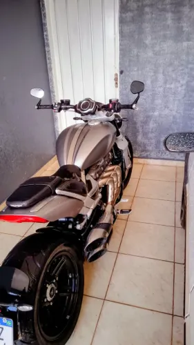 Triumph rocket 3r moto muito nova