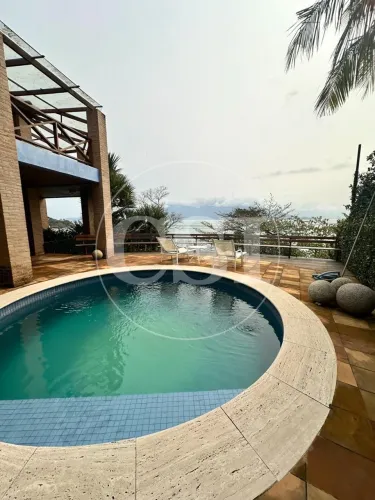 Vista Panorâmica para o Canal 4 Suítes na Praia da Armação - Ilhabela/SP