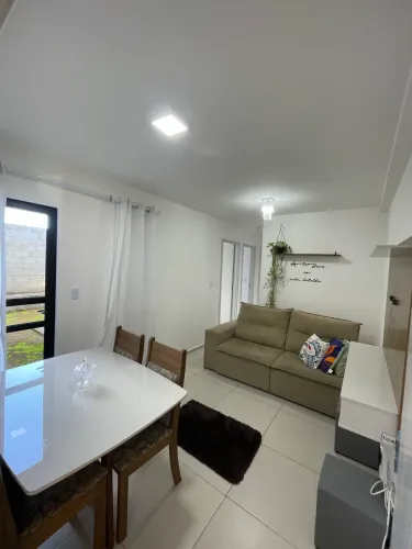 Aluga-se : Apartamento Térreo- com área privativa-Cond. Pescara ( Jardim Europa)