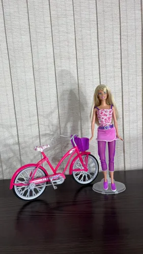 Barbie + bicicleta 