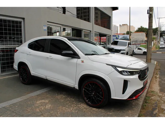 Fiat Fastback Abarth Turbo Flex 1.3 Aut. 2025