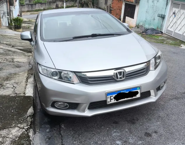 Honda Civic Sedan LXS 1.8/1.8 Flex 16V Aut. 4P 2013