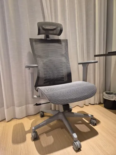 Cadeira de Escritorio Elements Vertta Cinza Pro (full mesh)