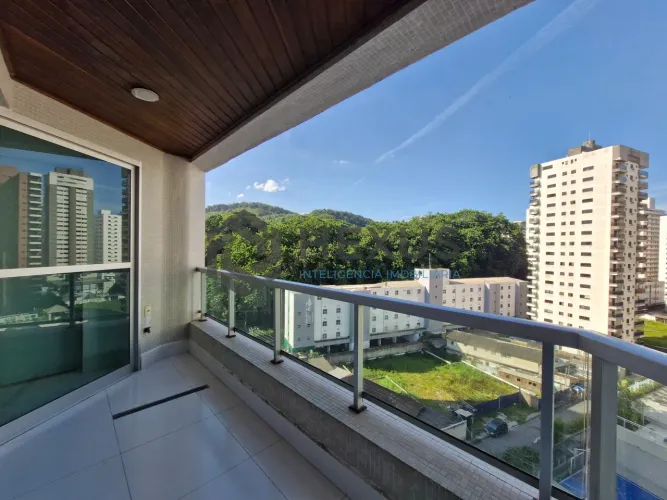 Apartamento com varanda vista mar e lazer no Jardim Astúrias, Guarujá