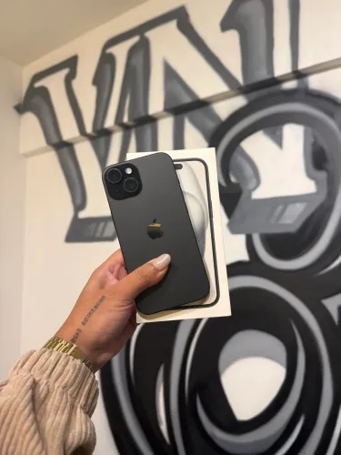 IPHONE 15| PRETO-128 GB