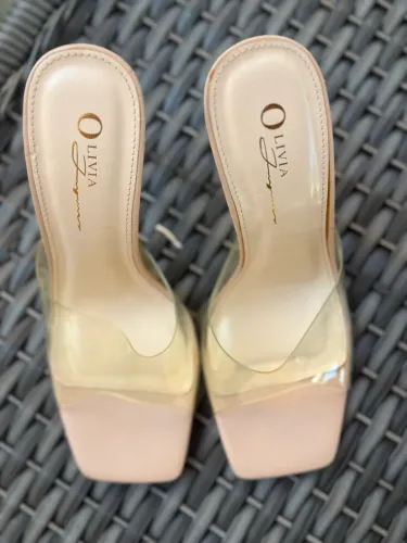 Sandália salto linda Nude transparente tamanho 37 Olívia