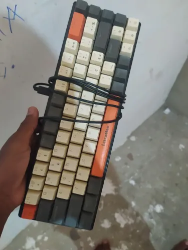 Mouse e teclado pegando perfeitamente
