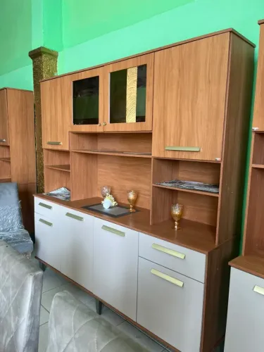 Armário de cozinha compacta disponível em outra cor