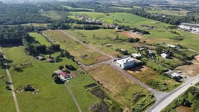 Terreno ( Em loteamento) à Venda, 1005m² - Bairro Quarta Linha em Criciúma