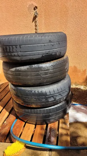 Pneu meia vida 175 aro 13