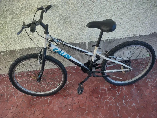 Bicicleta Caloi Maxi aro 24