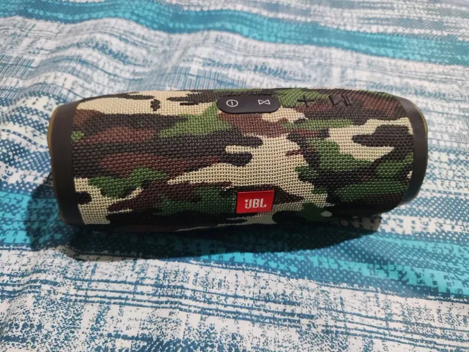 JBL charge 3