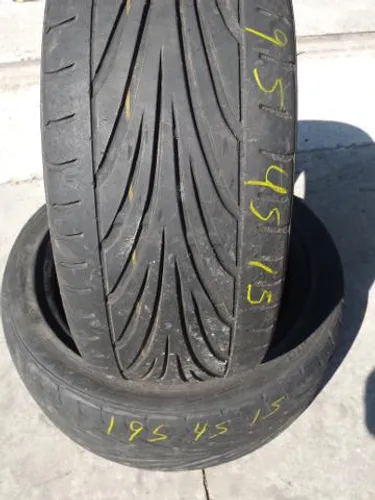Pneu 185 45 15 Toyo Proxes perfil extra baixo usado