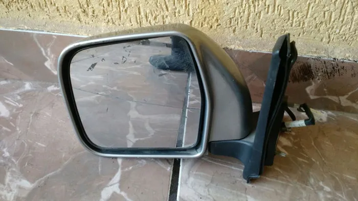 Retrovisor lado esquerdo Mitsubishi Pajero tr4 