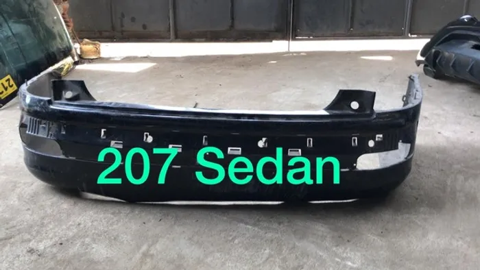Parachoque traseiro 207 sedan 