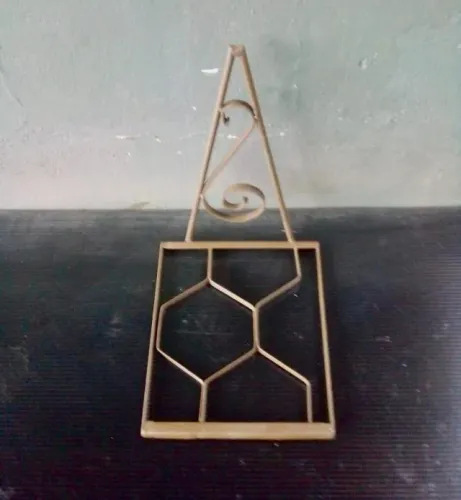 Suporte para pendurar plantas na parede em ferro