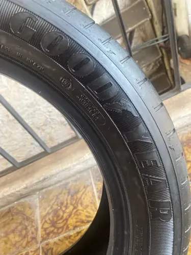 Pneu 205/55/17 Goodyear Wrangler Territory HT a semi novo 90% de borracha 