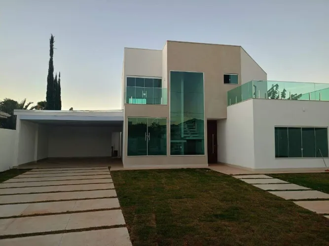 Casa Alto de Padrão 4 suíte, lazer, área verde à Venda no Condomínio Solar de Brasília