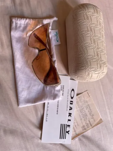 Oakley remedy polished gold - Original.