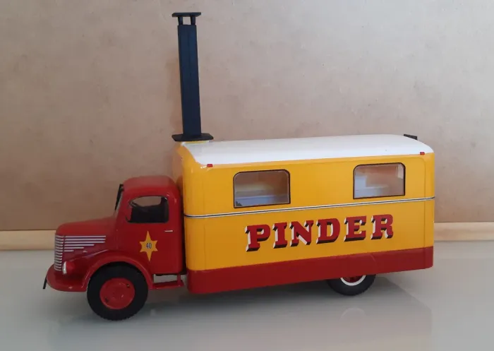 Raro caminhão Pinder 1/43