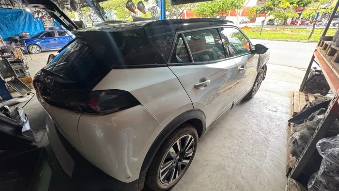 Sucata peugeot 2008 2024 2025 elétrico 