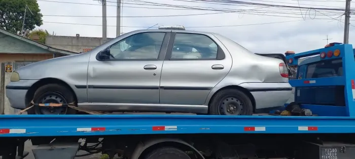 Sucata Grand Siena para venda de peças