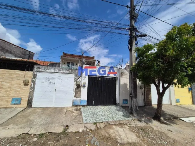 Casa duplex com 2 quartos no bairro Siqueira em Fortaleza, CE