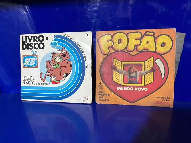 Livro Disco Scooby-Doo e Fofão compactos