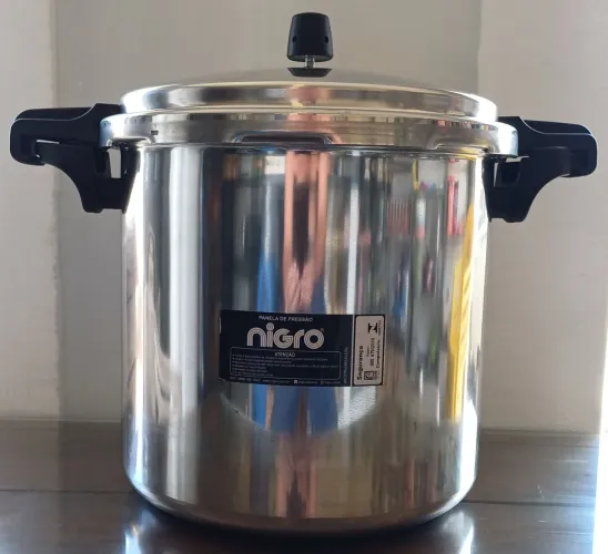 Panela pressão 20L.