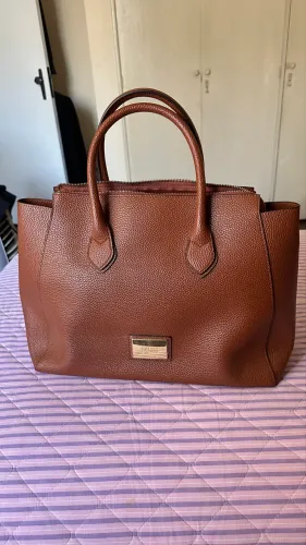 Bolsa + carteira Santa Lolla