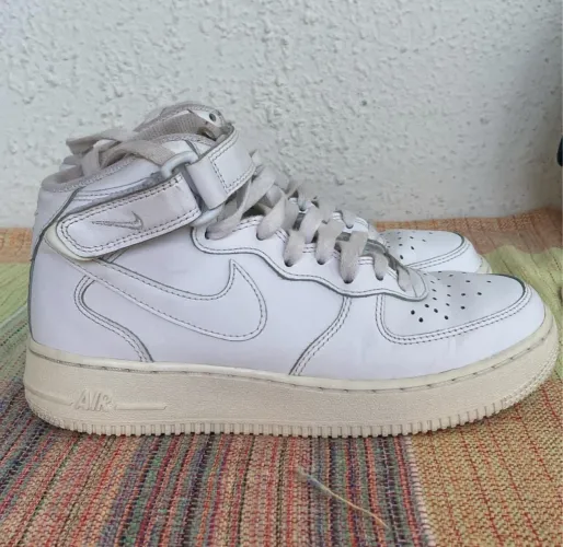 Tênis Nike Air Force 1 Mid