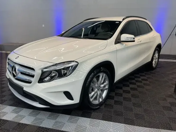 Mercedes-Benz GLA 200 Style 1.6 TB 16v/flex Aut. 2015