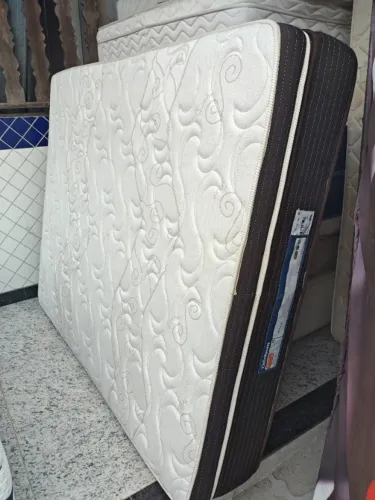 Colchão casal Ortobom, aceito cartão e entrego grátis