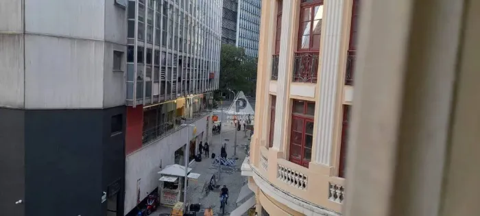 Sala Comercial de 43 m² no Centro do Rio R$115.000,00