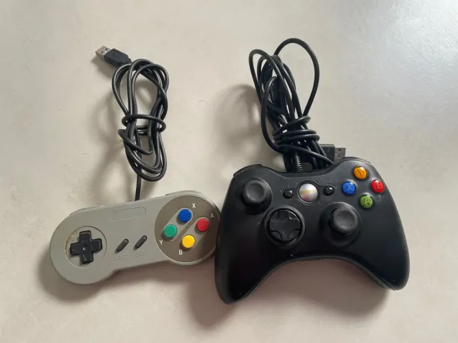 Controles Xbox 360 e Super Nintendo