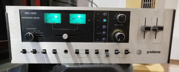 Amplificador Gradiente Pro 1200