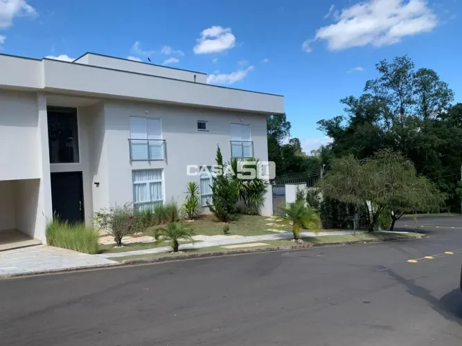 Casa para venda e locação no Condomínio Porto Seguro Village em Valinhos/SP.
