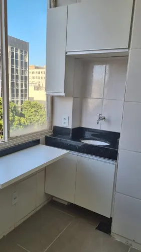 VENDO Sala Alugada 16m2 Centro BH, Recém Reformada, Silenciosa, Banheiro, Copa