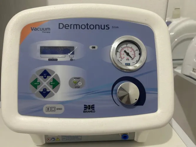 Aparelho de Vacuoterapia Dermotonus Slim