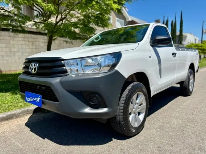 Toyota Hilux Cab Simples 2.8 4x4 2018